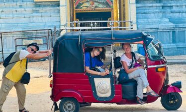 Jaffna Tuk-Tuk Tour - exploring the city streets and local attractions