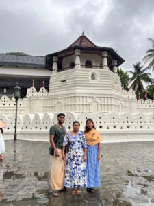 kandy_dalathmaligawa_thalathamaligai_templeoftooth_srilanka_exploreyarl_tourguide_jaffna