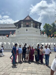 Sri Dalada Maligawa (Tooth Temple) Kandy - visiting the sacred Buddhist temple exploreyarl jaffna tour