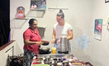 sri lanka Jaffna Cooking Class - learning to prepare traditional Tamil cuisine srilanka_pittu_crab curry prowns sambal vadai mothakam