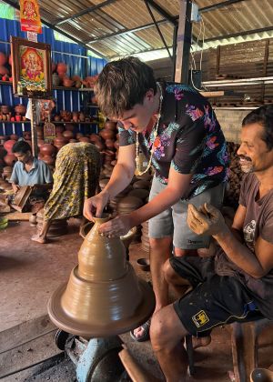 rilanka_jaffna_thinkstodo_jaffnatour_Tourguide_activites_tourpackage_Potterymaking_pottery srilanka
